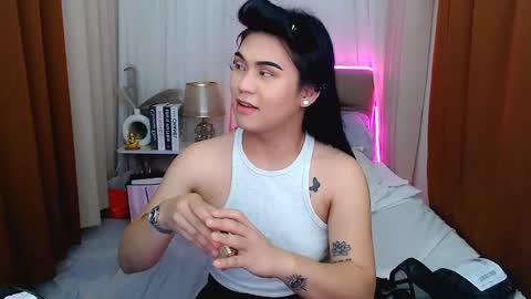 Snapshot of leighcortesi chatting on May 5, 2:47 pm Cailey online show from May 5, 2:47 pm