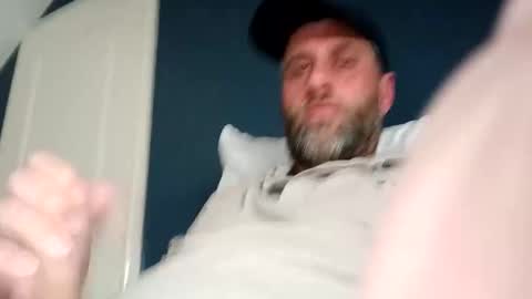 leightimmins001 online show from April 27, 4:16 pm