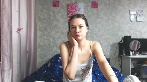 leila_bambi_ online show from November 2, 6:54 pm