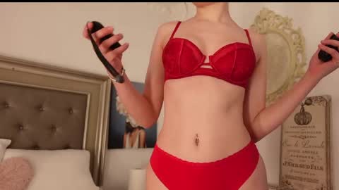 Leila online show from May 28, 4:21 am