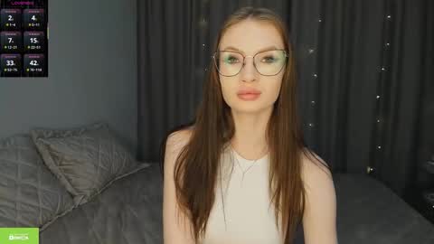 Snapshot of leiladream chatting on December 23, 4:21 am leiladream online show from December 23, 4:21 am