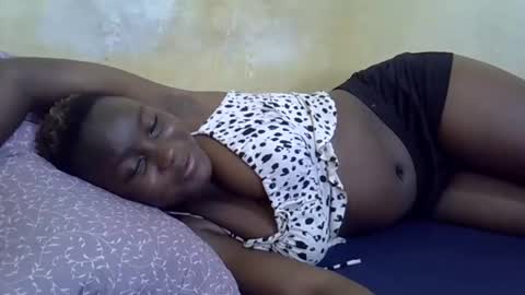 leilah_cute19 online show from March 16, 5:44 am