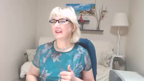 Leila Kinky online show from February 8, 3:08 am