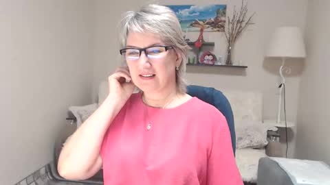 Leila Kinky online show from November 16, 3:45 am