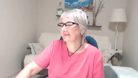 Leila Kinky online show from February 21, 2:40 pm