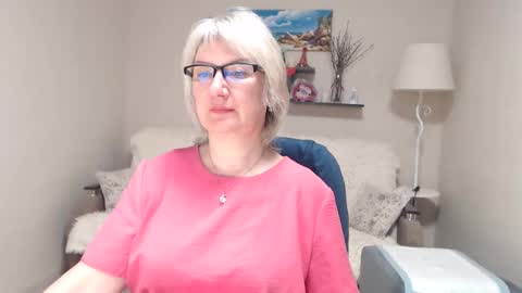 Leila Kinky online show from April 29, 2:59 am