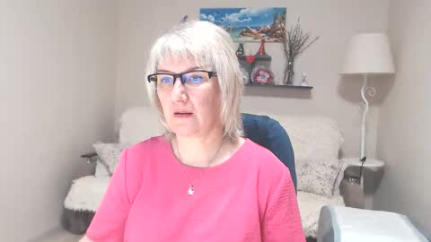 Snapshot of leilamays chatting on May 26, 4:08 am Leila Kinky online show from May 26, 4:08 am