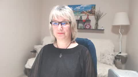 Snapshot of leilamays chatting on June 13, 5:16 am Leila Kinky online show from June 13, 5:16 am