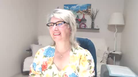 Snapshot of leilamays chatting on July 3, 5:03 am Leila Kinky online show from July 3, 5:03 am