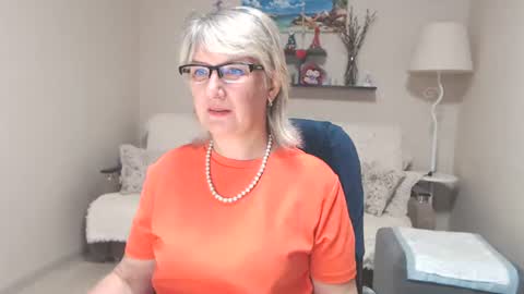 Snapshot of leilamays chatting on July 28, 11:28 am Leila Kinky online show from July 28, 11:28 am