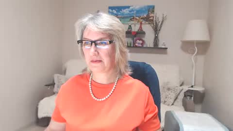 Snapshot of leilamays chatting on July 30, 2:38 pm Leila Kinky online show from July 30, 2:38 pm