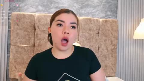 leilapons online show from March 12, 5:08 pm