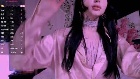 Snapshot of lein_bone chatting on November 6, 12:22 am Lein online show from November 6, 12:22 am