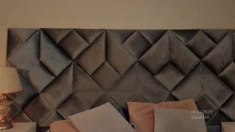 Snapshot of leizathompson chatting on November 18, 8:46 pm Leizathompson online show from November 18, 8:46 pm