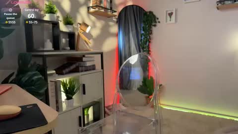 Lela online show from March 12, 7:28 pm