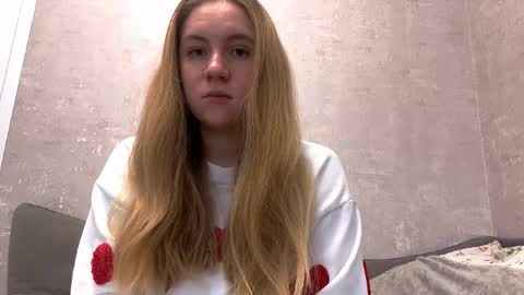 Snapshot of lelaniedzwiecki chatting on November 20, 7:41 am Kimiko online show from November 20, 7:41 am