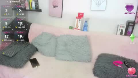 lele_699 online show from June 24, 5:28 am