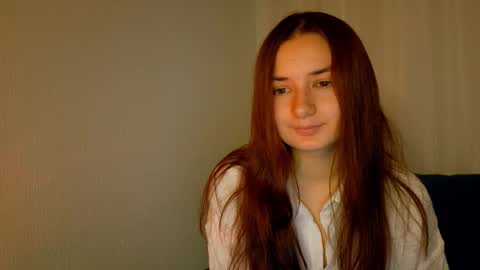 Snapshot of lelia_vibe chatting on October 20, 8:09 pm Lelia online show from October 20, 8:09 pm