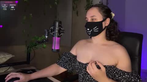 Lemi online show from November 8, 8:29 pm