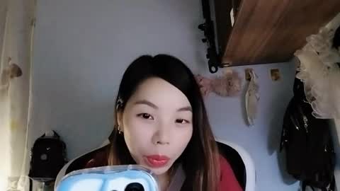 lemon8386 online show from June 28, 3:40 pm