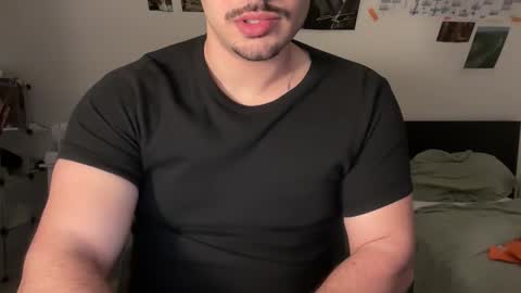 Snapshot of lemon_squeezerr chatting on November 7, 2:39 pm lemon_squeezerr online show from November 7, 2:39 pm
