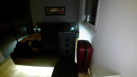 Snapshot of lemouth006 chatting on February 25, 2:03 am Ange online show from February 25, 2:03 am