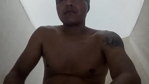 Snapshot of len0n_ chatting on September 15, 7:52 am Lenon online show from September 15, 7:52 am