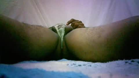 Snapshot of len0n_ chatting on October 10, 4:00 am Lenon online show from October 10, 4:00 am