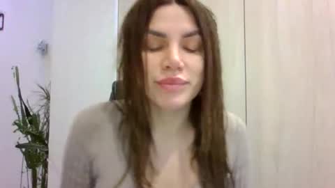 lena6122000 online show from November 20, 6:46 am
