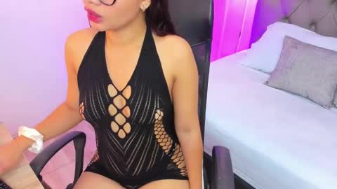 Snapshot of lena_clark chatting on September 23, 12:08 pm L E N A online show from September 23, 12:08 pm