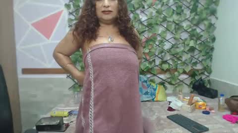 lena_lawson online show from February 8, 9:13 am
