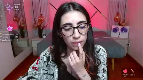 Snapshot of lena_roses chatting on May 27, 1:57 am Lena online show from May 27, 1:57 am