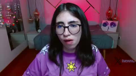 Snapshot of lena_roses chatting on June 22, 8:06 pm Lena online show from June 22, 8:06 pm