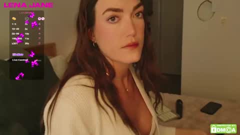 Snapshot of lenajane_xx chatting on July 6, 9:39 pm lenajane_xx online show from July 6, 9:39 pm