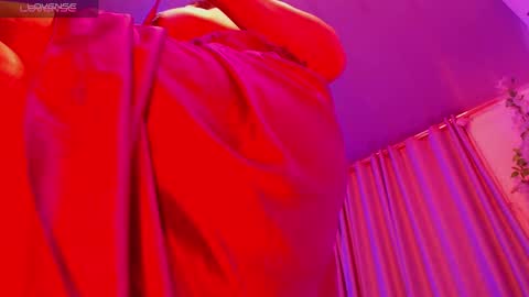 Lenna Kang online show from December 20, 3:42 pm