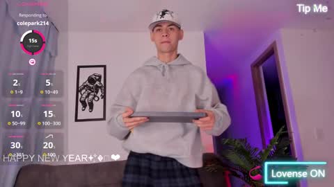 Lenner INDEPENDENT MODEL online show from January 12, 5:45 am