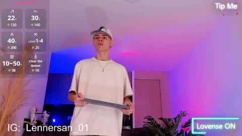 Lenner INDEPENDENT MODEL online show from February 8, 12:06 pm