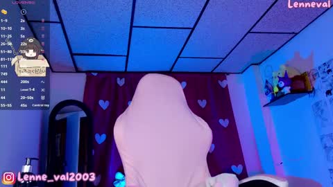 Snapshot of lenneval chatting on May 17, 4:32 am Val online show from May 17, 4:32 am