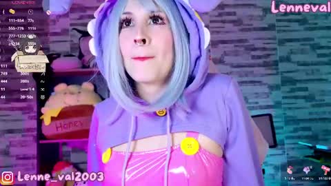 Val online show from August 1, 3:50 am