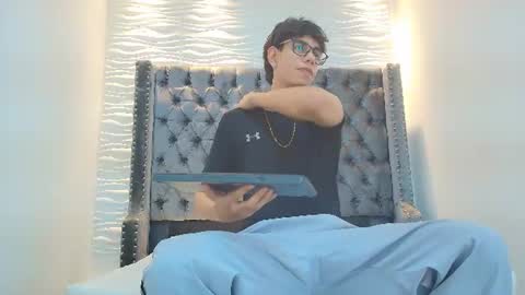 Snapshot of lenny_knox2 chatting on June 11, 2:15 pm LENNY online show from June 11, 2:15 pm