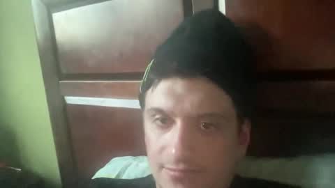 Snapshot of lennyhenny2024 chatting on February 20, 11:53 am lenny online show from February 20, 11:53 am