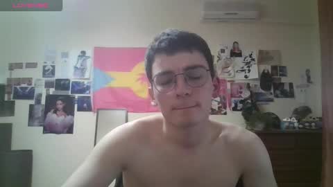 leo_cutie online show from February 18, 9:00 pm