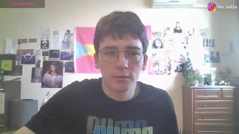 leo_cutie online show from March 19, 7:56 am