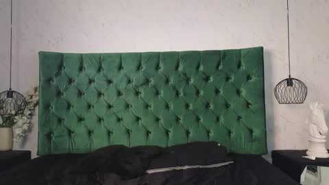 Snapshot of leo_delvey chatting on September 18, 8:05 am leo online show from September 18, 8:05 am