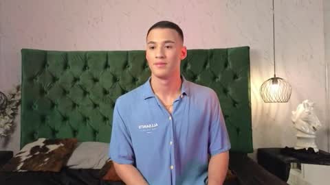 Snapshot of leo_delvey chatting on September 27, 8:30 am leo online show from September 27, 8:30 am