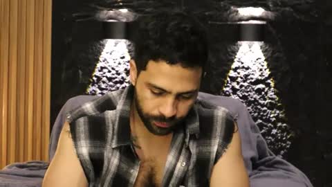 Leo  Diaz online show from March 5, 3:24 am