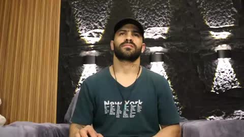 Snapshot of leo_diaz01 chatting on June 7, 1:54 am Leo Diaz online show from June 7, 1:54 am