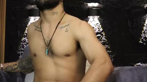 Snapshot of leo_diaz01 chatting on June 11, 12:43 am Leo Diaz online show from June 11, 12:43 am