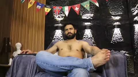 Snapshot of leo_diaz01 chatting on June 25, 7:57 am Leo Diaz online show from June 25, 7:57 am