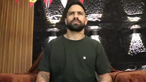 Snapshot of leo_diaz01 chatting on July 12, 8:44 pm Leo Diaz online show from July 12, 8:44 pm